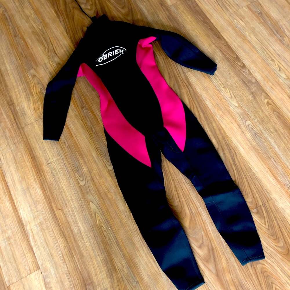 OBrien womens size 6 wetsuit